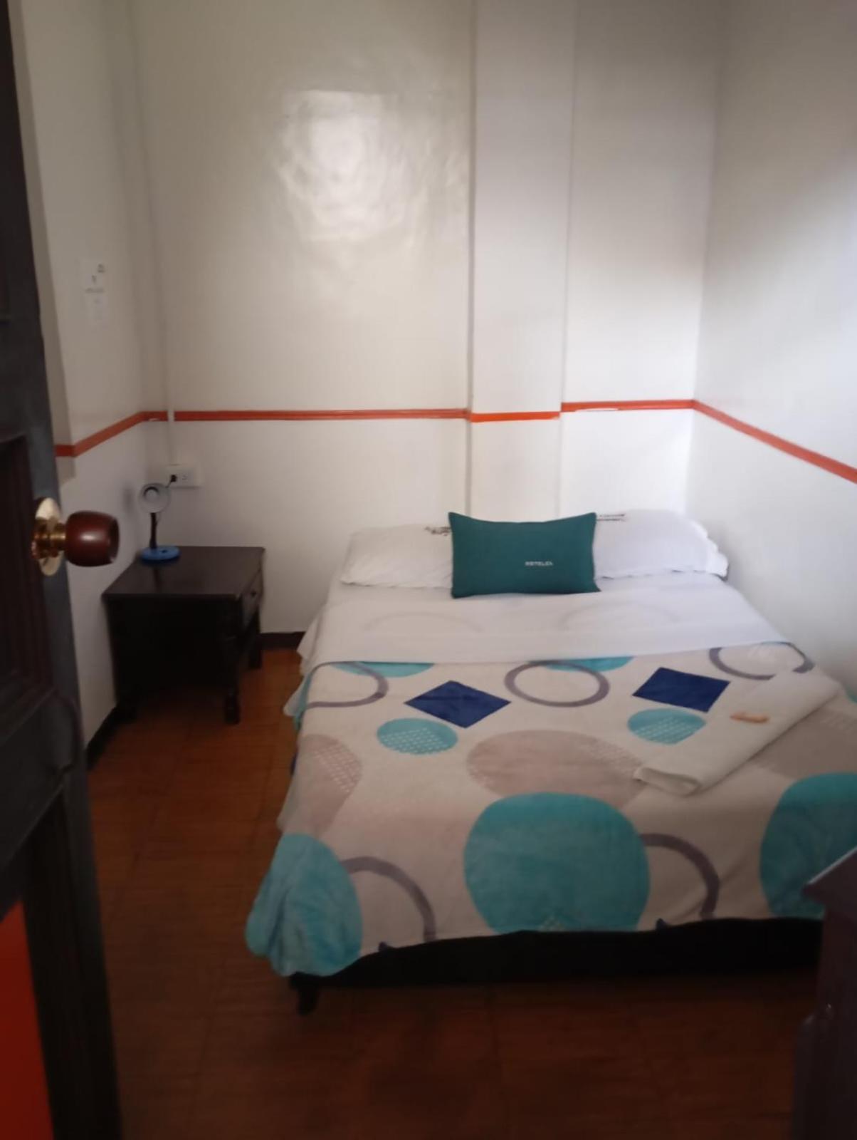 Hotel Colonial Armenia Ro Bagian luar foto